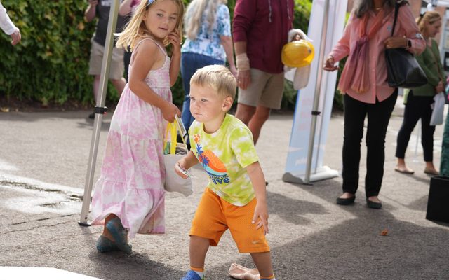 Two young kids outside