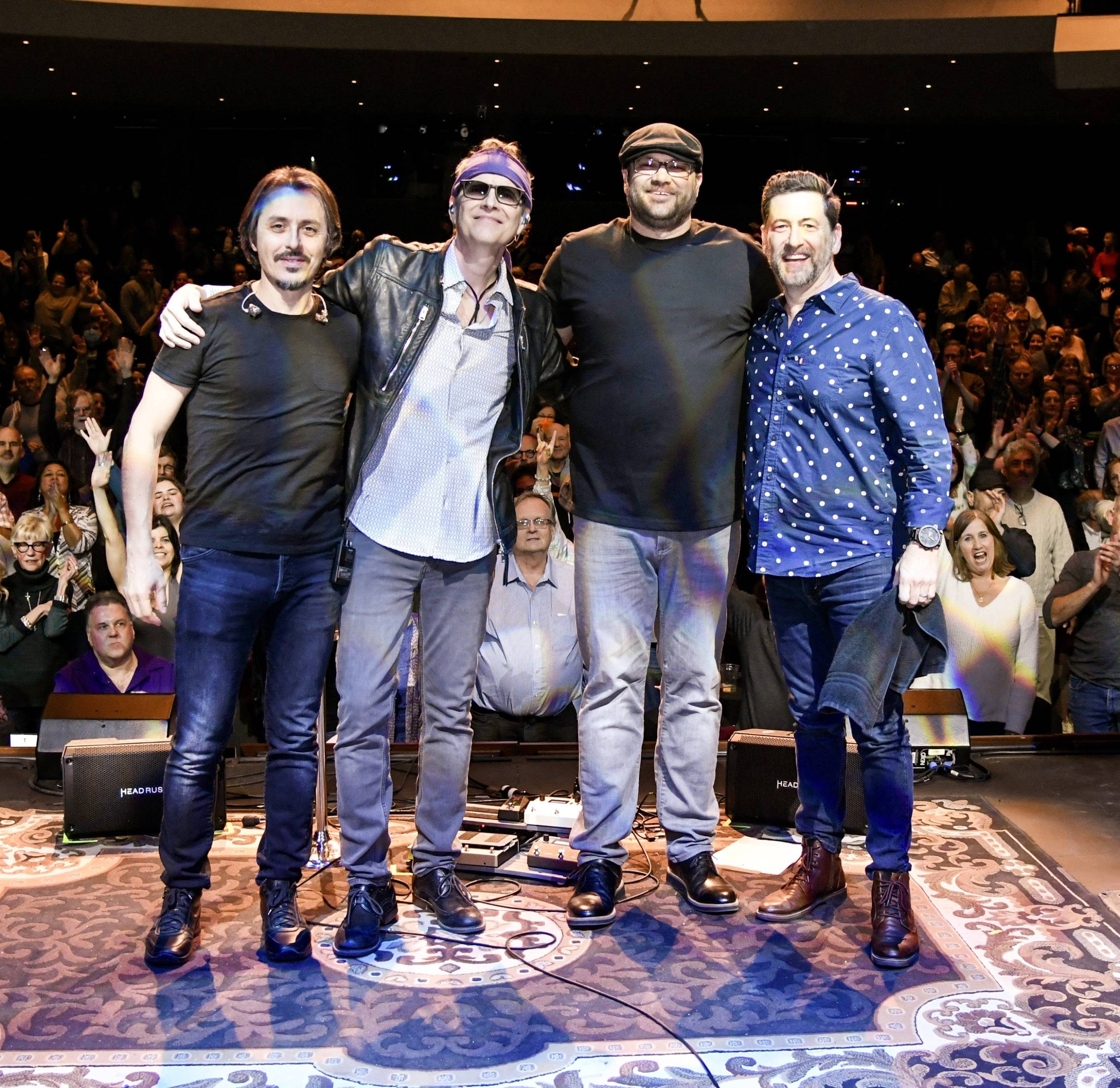 Performance image of Kurt Neumann from BoDeans and others