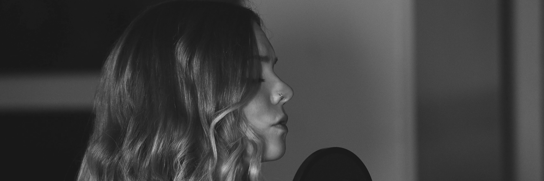 TAE and The Neighborly performs carry On